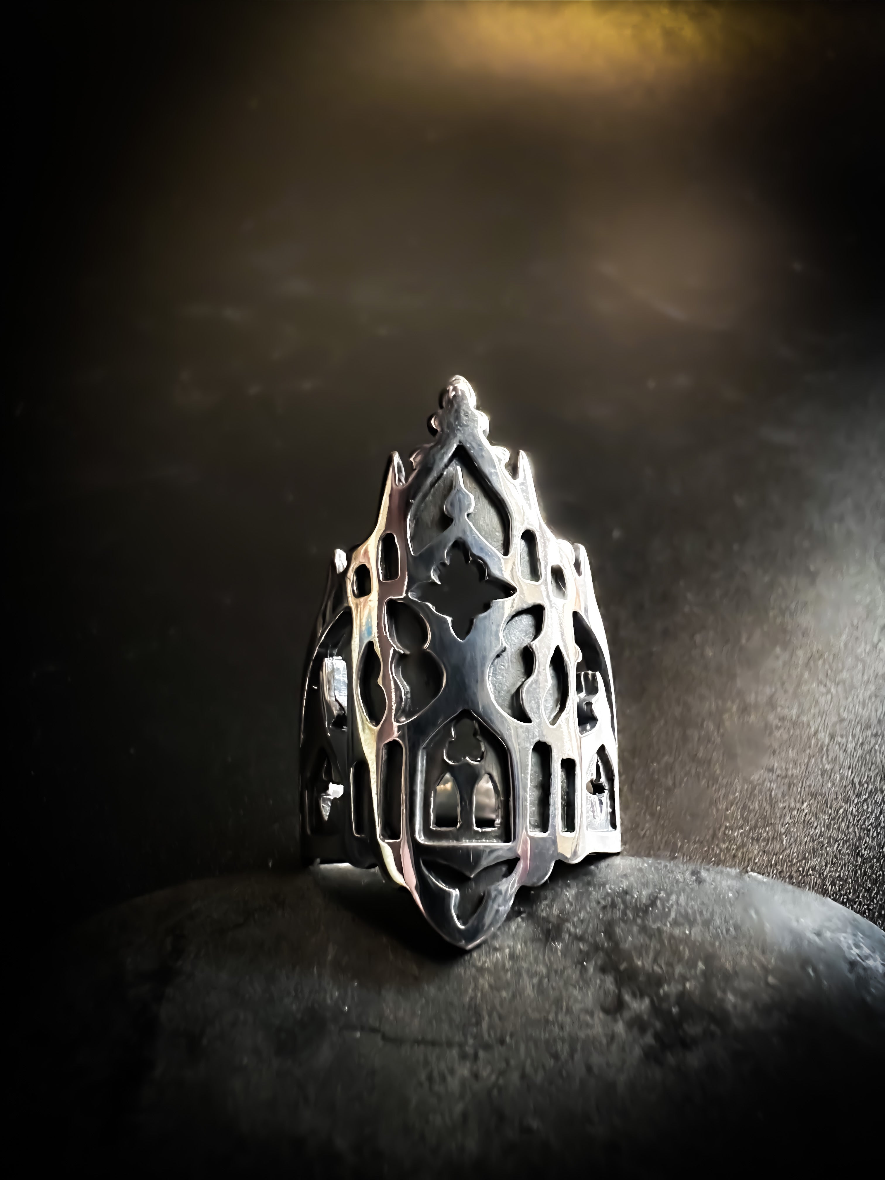 Churchyard Ring